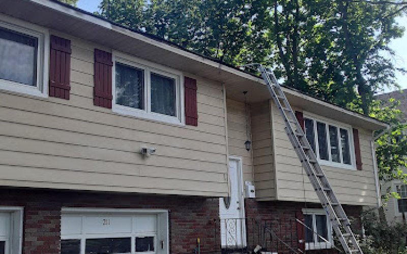 A&J GUTTER CLEANING