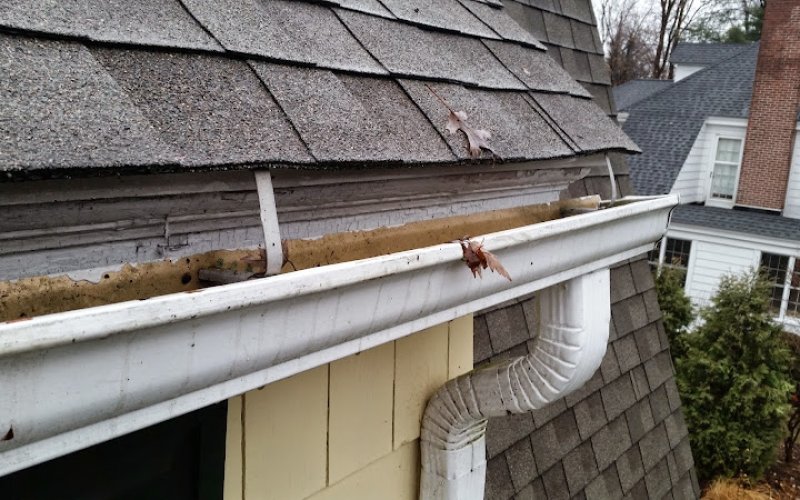 West Hartford Gutter Cleaning