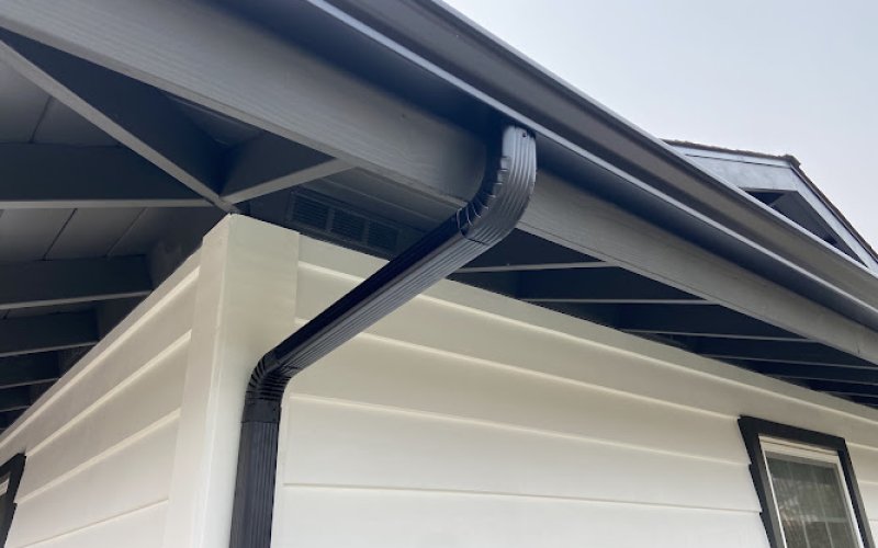 805 Gutters — Gutter cleaning service in Los Angeles