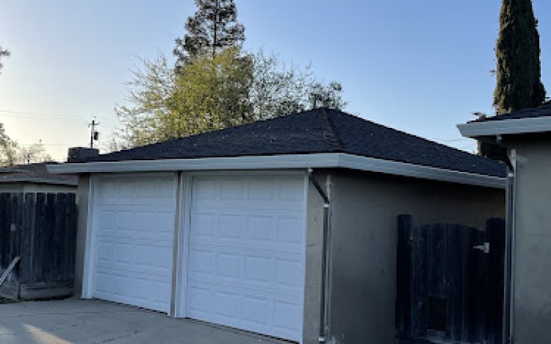 Precision seamless gutters