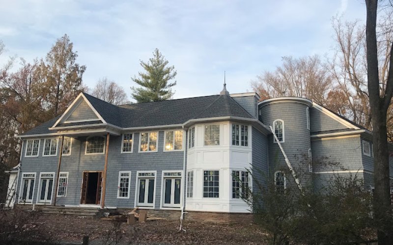 JW SEAMLESS GUTTERS AND MORE — Construction company in Newark