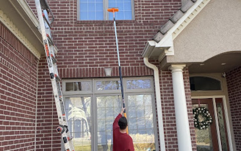 Edwards Gutter Cleaning and Power Wash