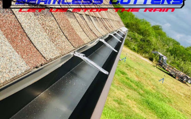 Champion Seamless Gutters