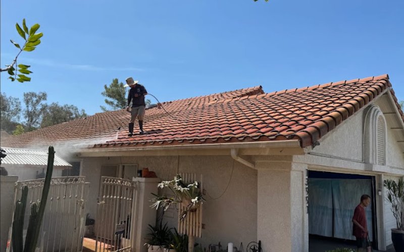 Shore Thing External Cleaning San Diego - Windows - Solar Panels - Turf - Gutters - Pressure and Soft Washing