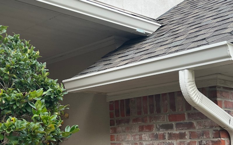 DH Seamless Gutters & More